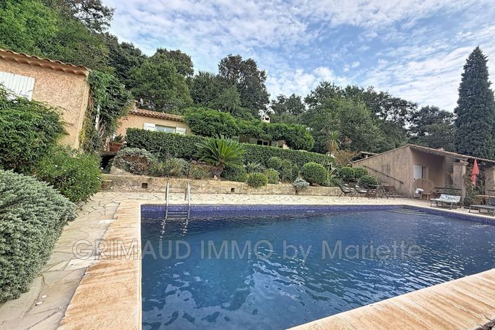 Image No.2-4 Bed House for sale