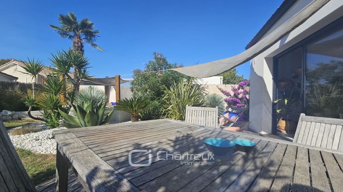 Image No.13-2 Bed House for sale