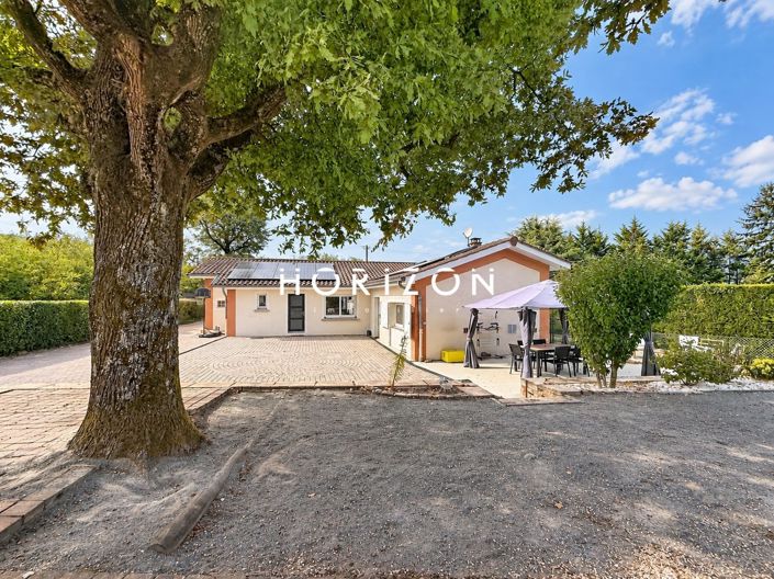 Image No.2-4 Bed House for sale