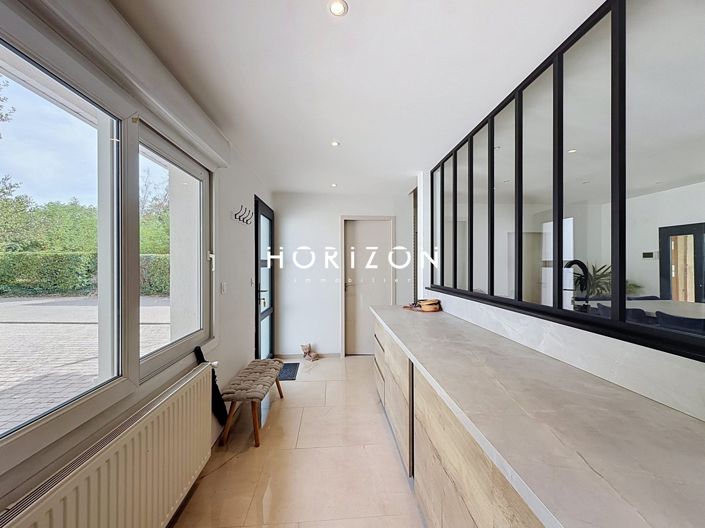 Image No.23-4 Bed House for sale