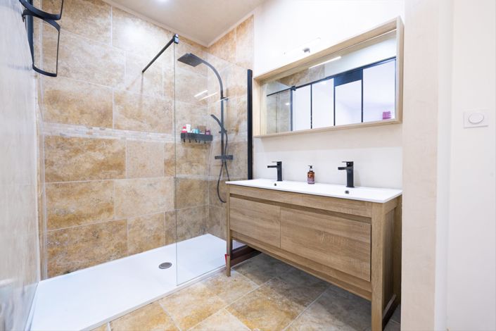 Image No.14-5 Bed Apartment for sale