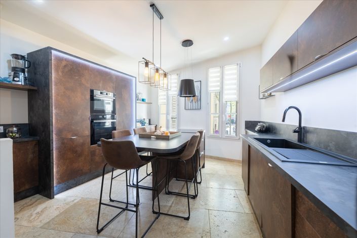 Image No.6-5 Bed Apartment for sale