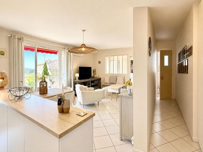 Image No.15-2 Bed Apartment for sale