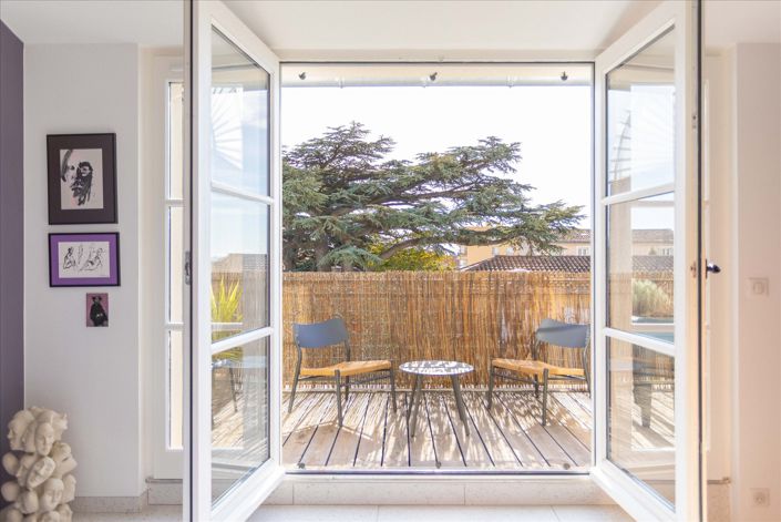 Image No.17-6 Bed House for sale