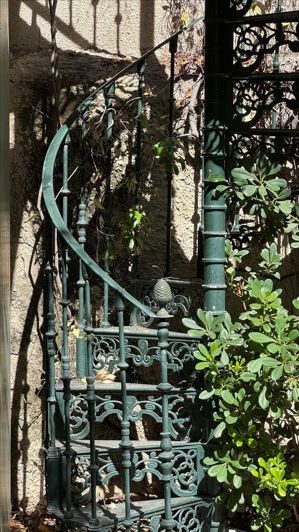 Image No.27-6 Bed House for sale