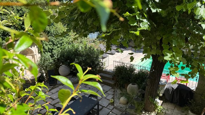 Image No.7-6 Bed House for sale