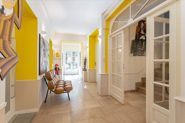 Image No.9-6 Bed House for sale
