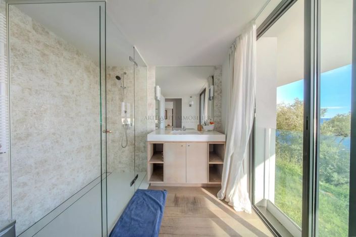 Image No.29-6 Bed Apartment for sale