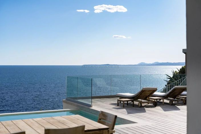 Image No.31-6 Bed Apartment for sale