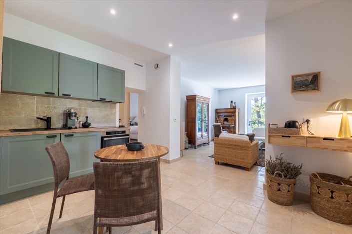 Image No.20-5 Bed House for sale