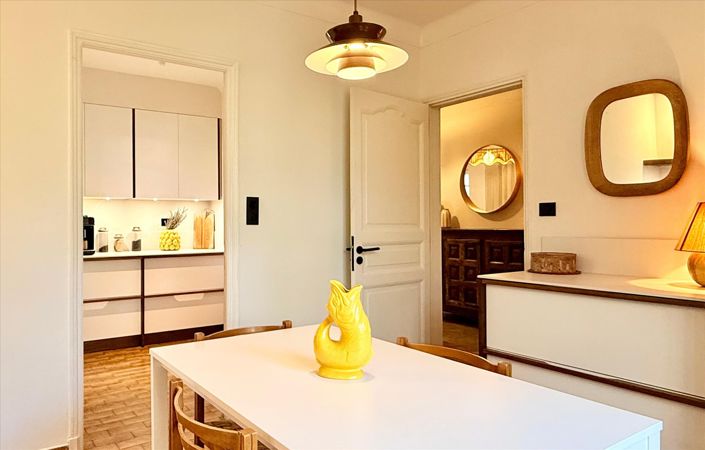 Image No.8-4 Bed House for sale