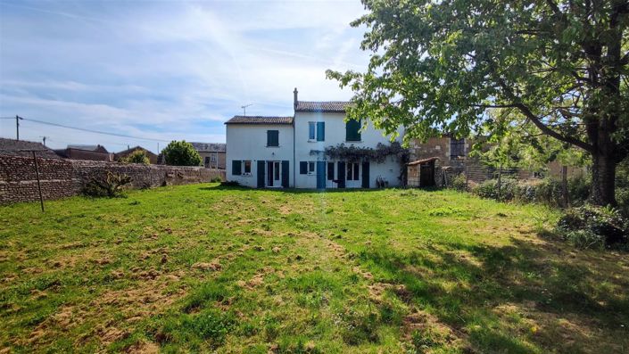 Image No.10-3 Bed House for sale