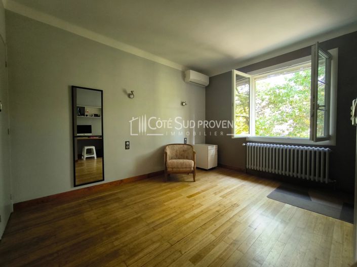 Image No.11-5 Bed House for sale