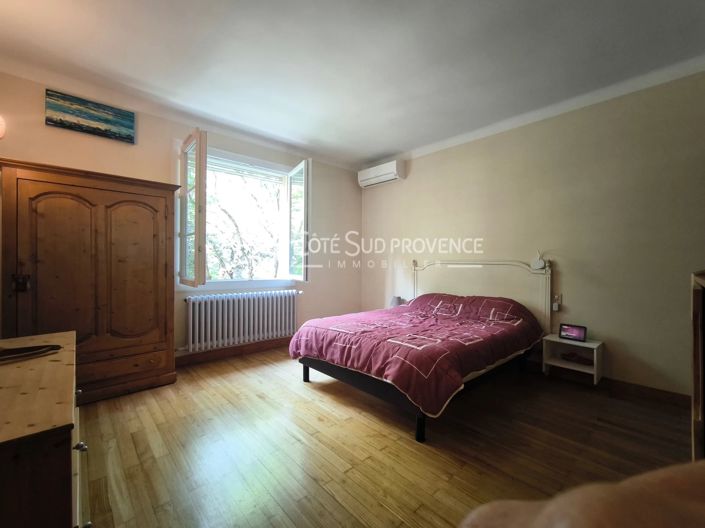 Image No.16-5 Bed House for sale