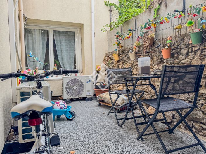 Image No.16-3 Bed House for sale