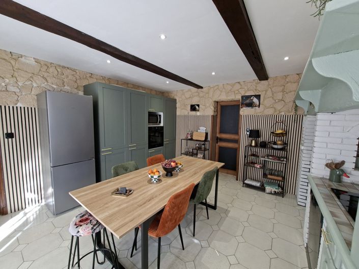 Image No.16-4 Bed House for sale