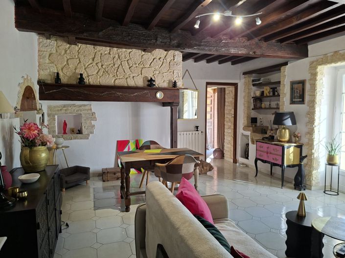Image No.18-4 Bed House for sale