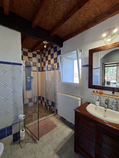 Image No.20-4 Bed House for sale