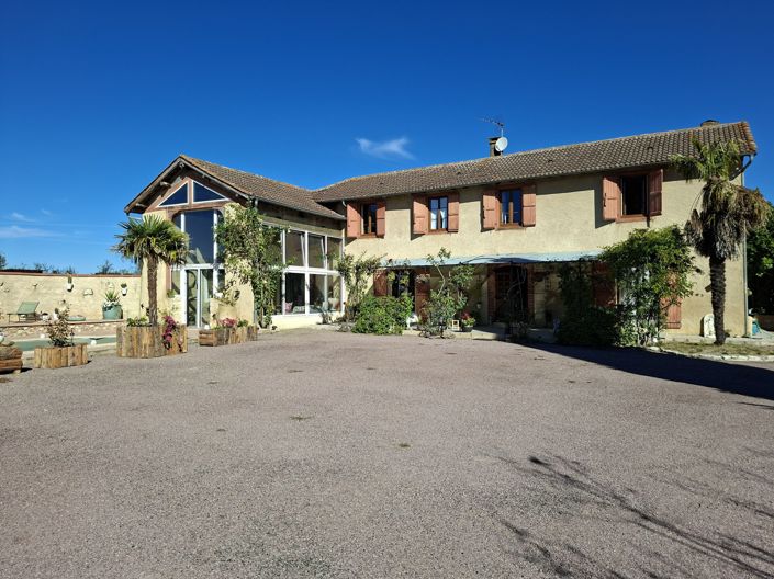 Image No.24-4 Bed House for sale