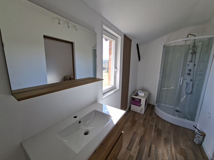 Image No.27-4 Bed House for sale