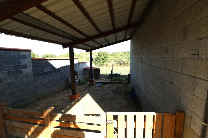 Image No.27-4 Bed House for sale