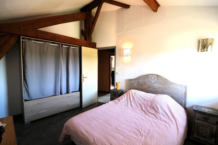 Image No.44-4 Bed House for sale