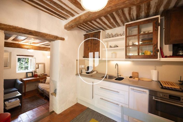 Image No.16-6 Bed House for sale