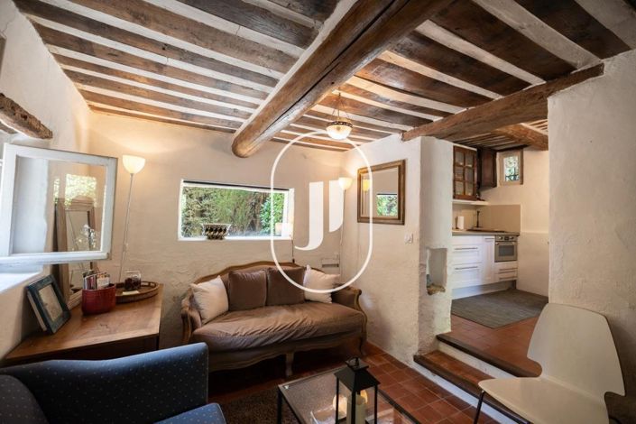 Image No.46-6 Bed House for sale