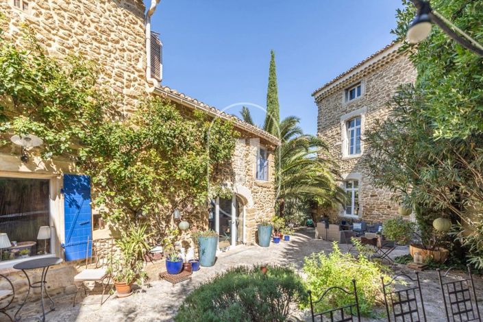 Image No.16-8 Bed House for sale