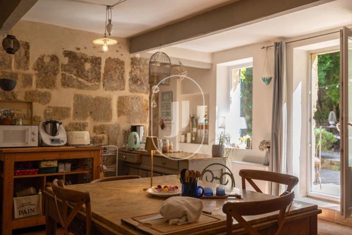 Image No.29-8 Bed House for sale