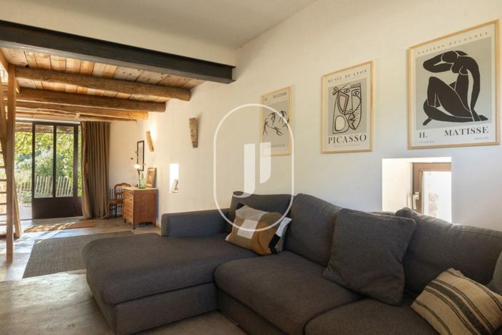 Image No.10-7 Bed House for sale