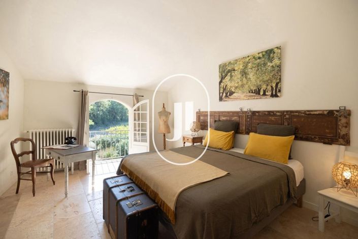 Image No.13-7 Bed House for sale