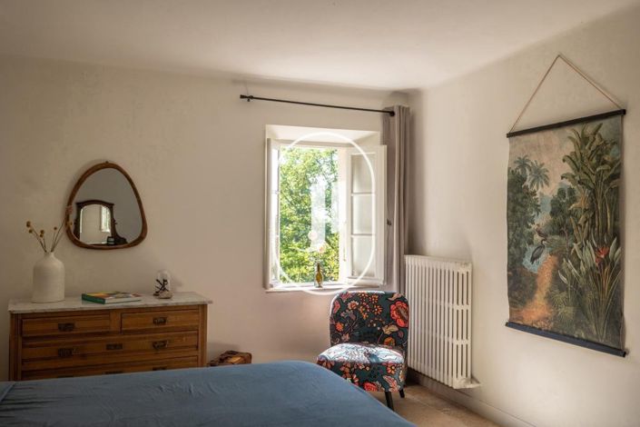 Image No.32-7 Bed House for sale