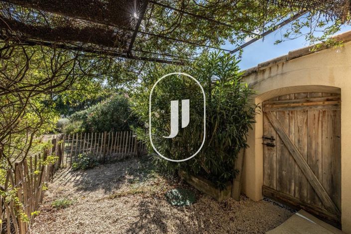 Image No.47-7 Bed House for sale