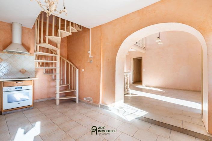 Image No.6-3 Bed House for sale