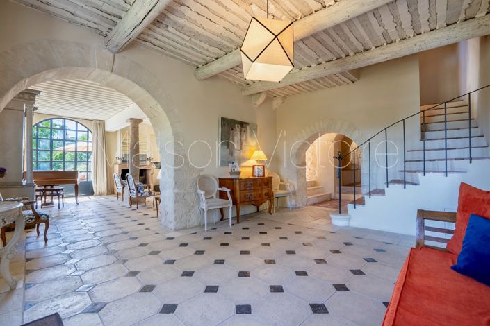 Image No.12-8 Bed House for sale