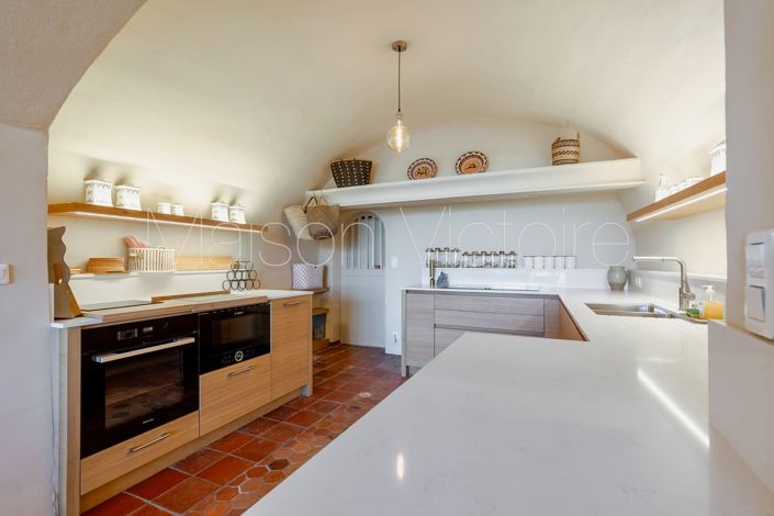 Image No.20-8 Bed House for sale
