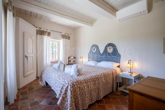 Image No.23-8 Bed House for sale