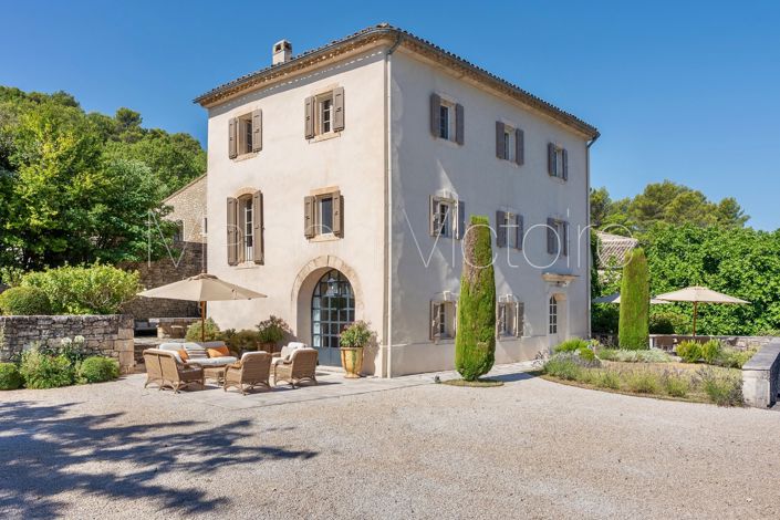Image No.4-8 Bed House for sale