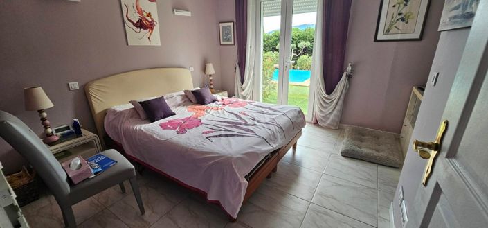 Image No.10-4 Bed House for sale
