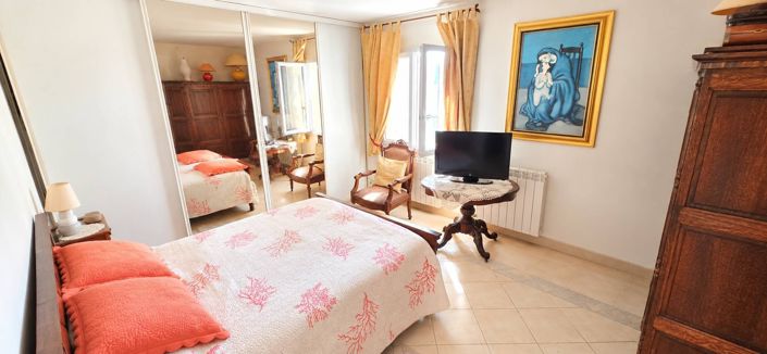 Image No.11-4 Bed House for sale