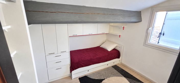 Image No.19-4 Bed House for sale