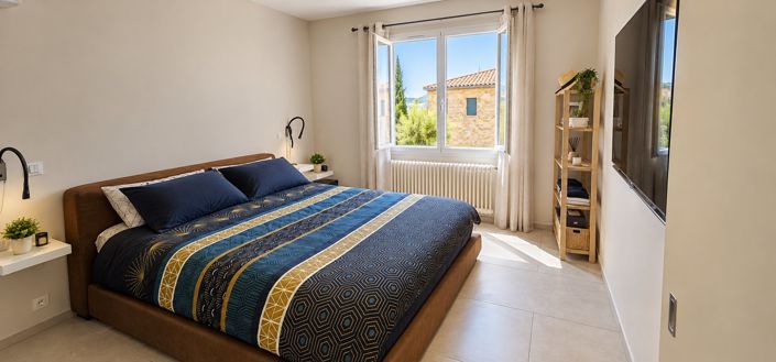 Image No.6-5 Bed House for sale