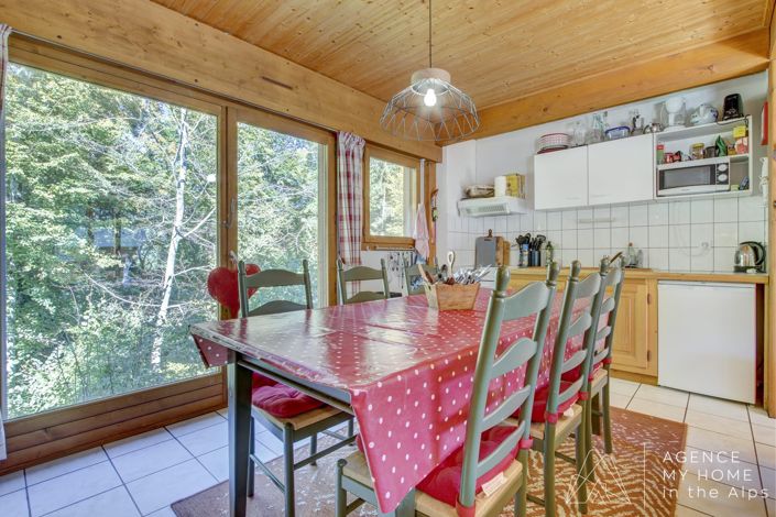 Image No.17-5 Bed House for sale