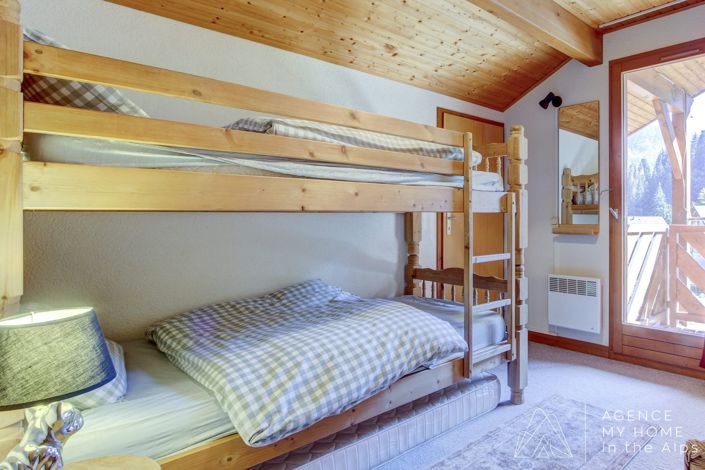 Image No.24-5 Bed House for sale