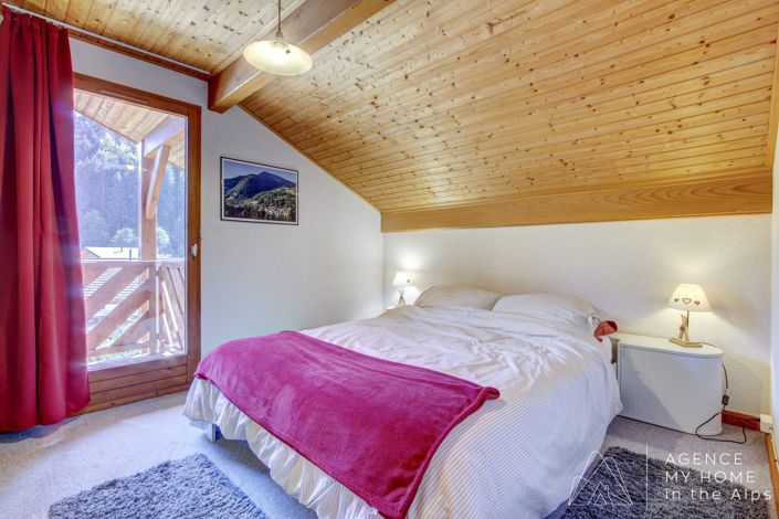 Image No.26-5 Bed House for sale
