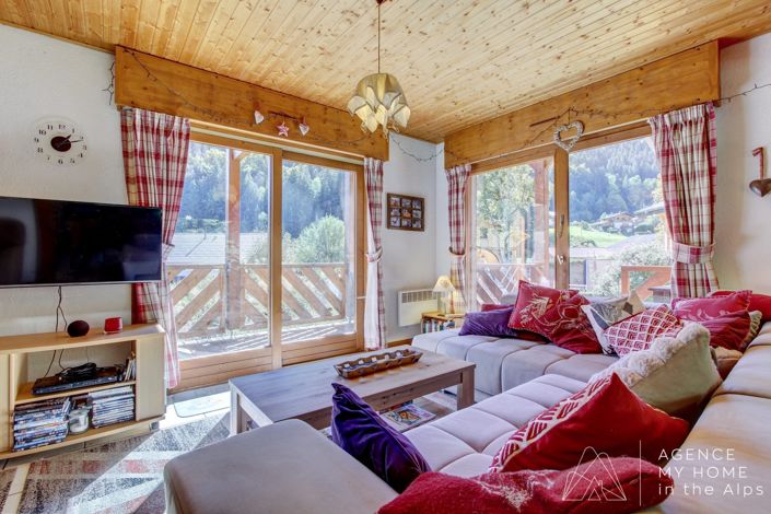 Image No.7-5 Bed House for sale