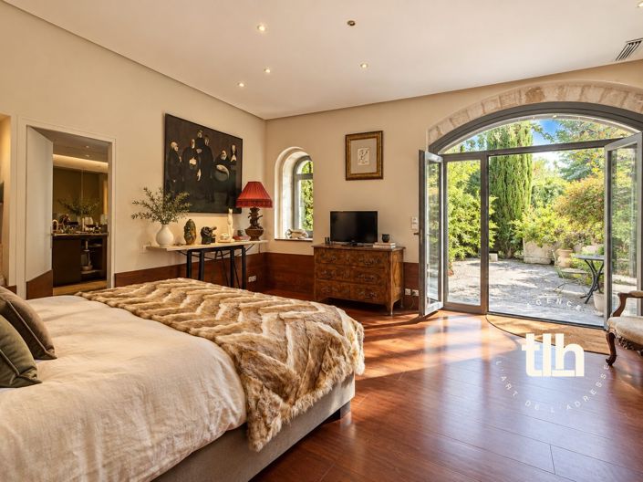 Image No.28-5 Bed House for sale