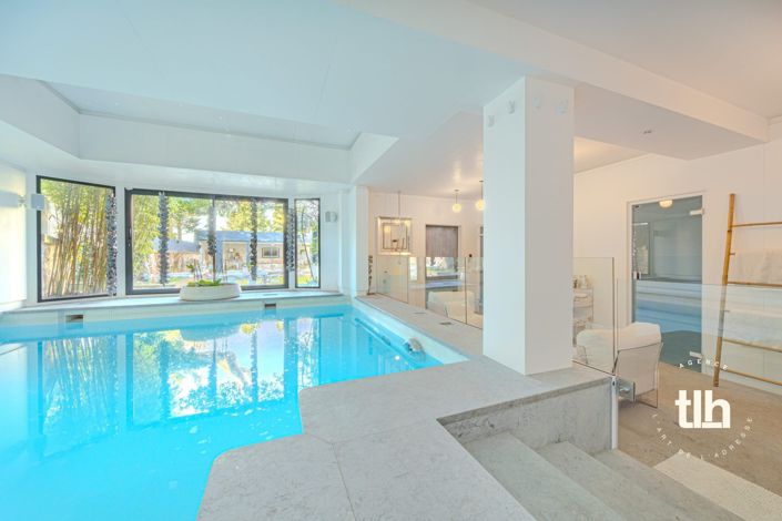 Image No.13-5 Bed Property for sale