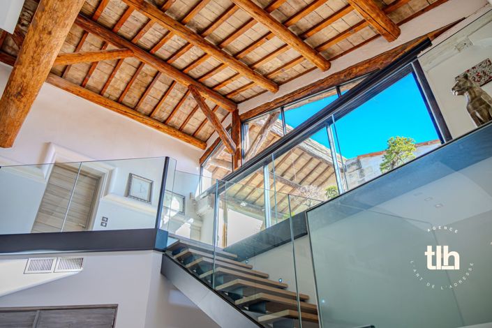 Image No.20-5 Bed Property for sale